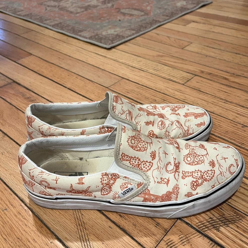 Vans Slip-On Shoes in White with Clay Southwestern Print